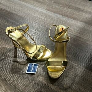Guess Gold Heels